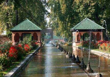 Srinagar Sightseeing | Mughal Gardens & Shankaracharya Temple