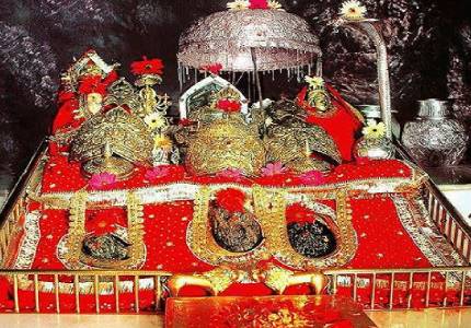 Vaishno Devi Darshan (Katra to Bhawan Trek – 13 km)